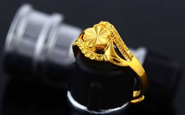 黄金戒指 黄金戒指