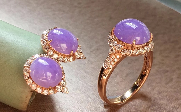 紫罗兰翡翠首饰