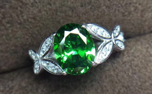 沙弗莱是什么宝石，买要多少钱