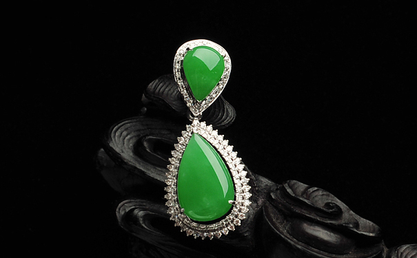 水滴翡翠耳环好看