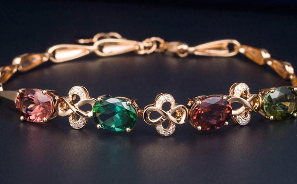 你知道碧玺和宝石哪个值钱，你买对了吗