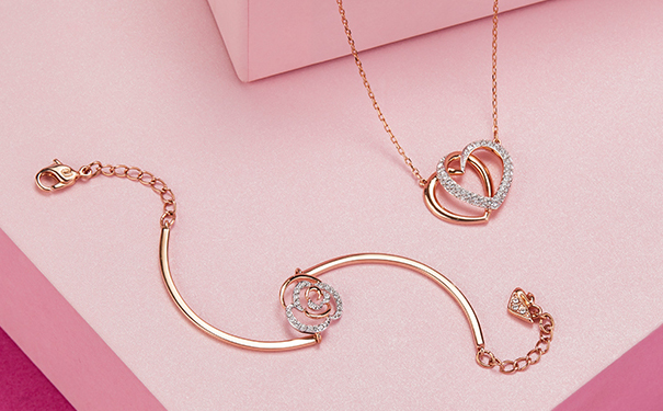 哪种款式的彩金手镯比较好看