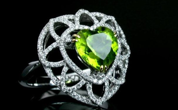 橄榄石硬度高不高，可以镶嵌成首饰吗