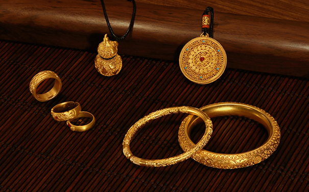 9999黄金价格今天多少一克？