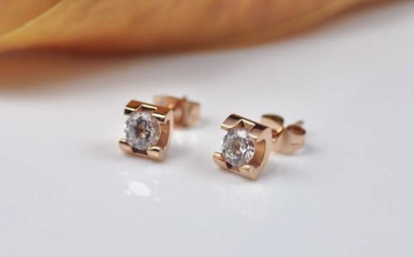 钻石怕火吗，遇到火会降低钻石价值吗