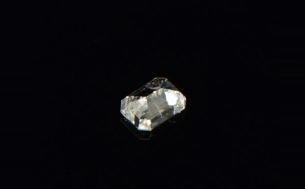 钻石的基本知识，钻石的优缺点介绍