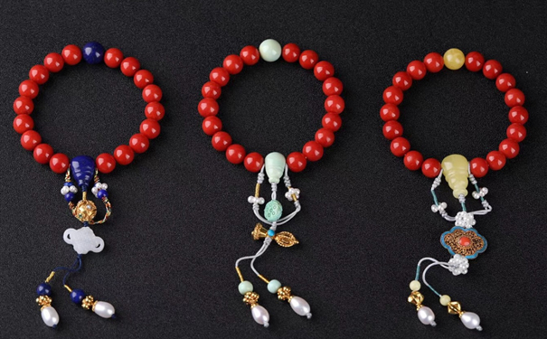 红珊瑚手串的价格