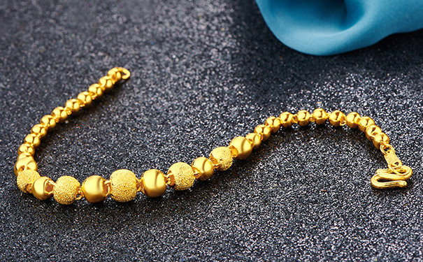 黄金串珠手链