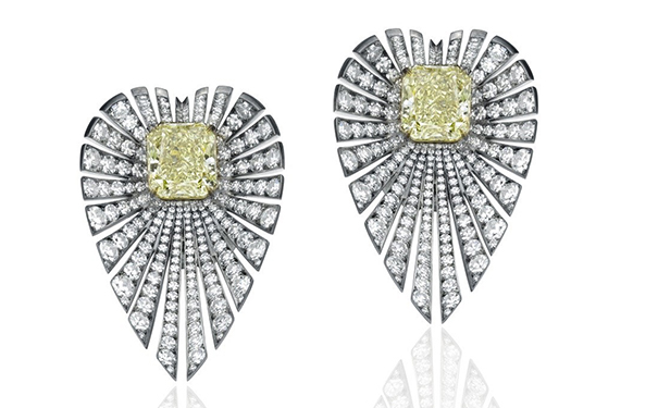 Halcyon 金质耳钉，by Sotheby's Diamonds X Lily Gabriella