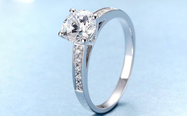 你知道1克拉钻戒多大，买1克拉钻戒好不好