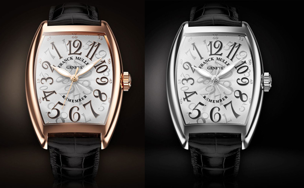 玫瑰金版官价22600/18000瑞郎，精钢版官价13600/11000瑞郎，白金版官价暂未公布。