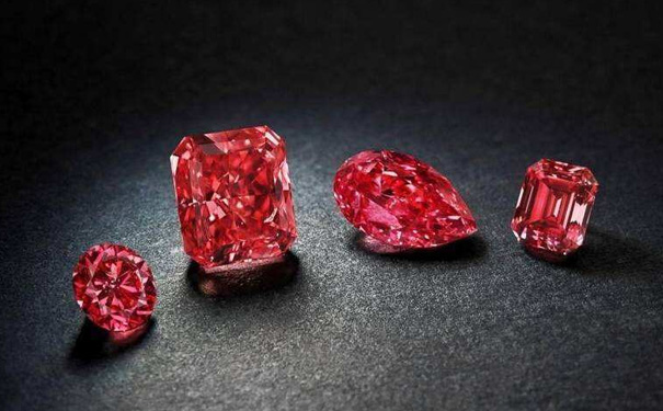 彩钻颜色等级是如何划分的，和白钻一样吗