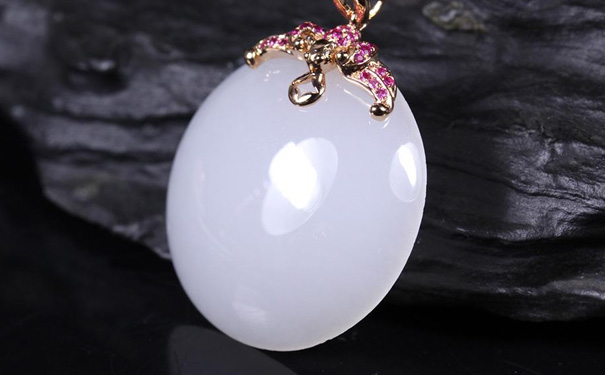 羊脂玉多少钱，市面上羊脂玉价格高不高