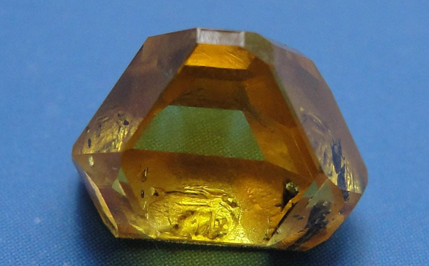 《合成钻石鉴定与分级》将于近日实施