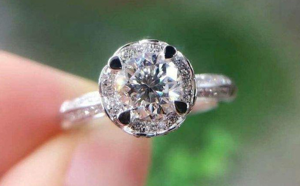 2019年购买二手钻石要注意什么