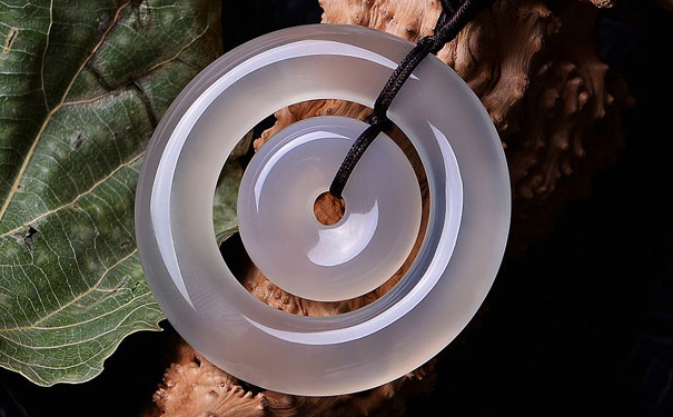 玉髓吊坠 玉髓吊坠