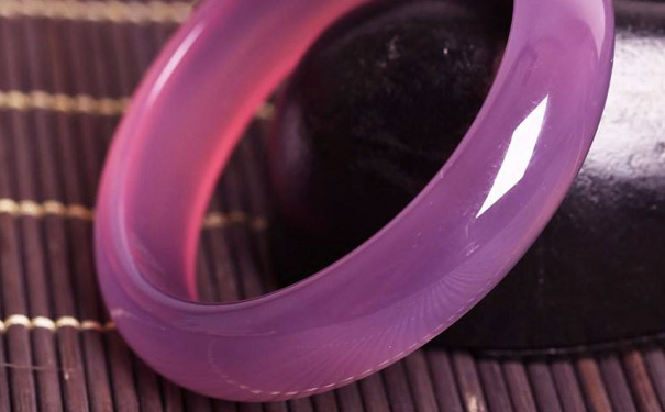 你知道市面上一般玉髓的价格是多少吗