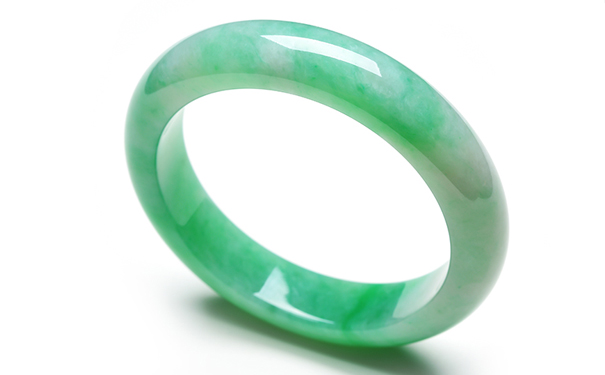 翡翠手镯什么颜色好