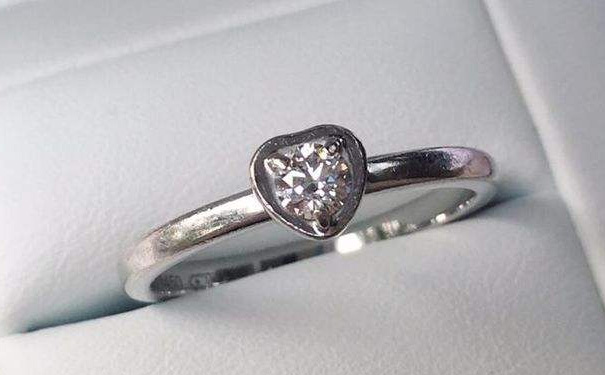 德西尔珠宝揭秘为什么二手钻石不值钱