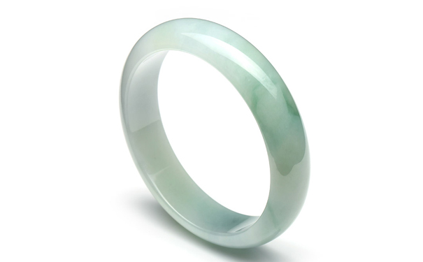 白底青翡翠算什么档次