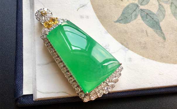 翡翠价位在一万元的算不算贵