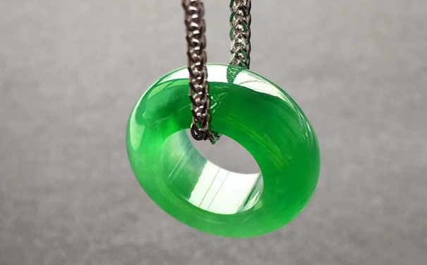 翡翠与玉的区别