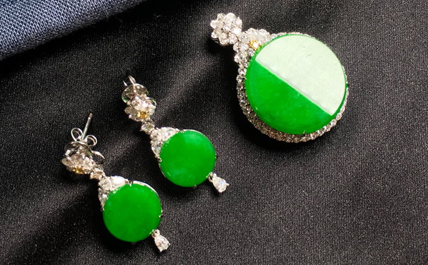 翡翠颜色的价值