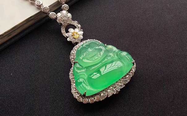 八三玉没有翡翠好