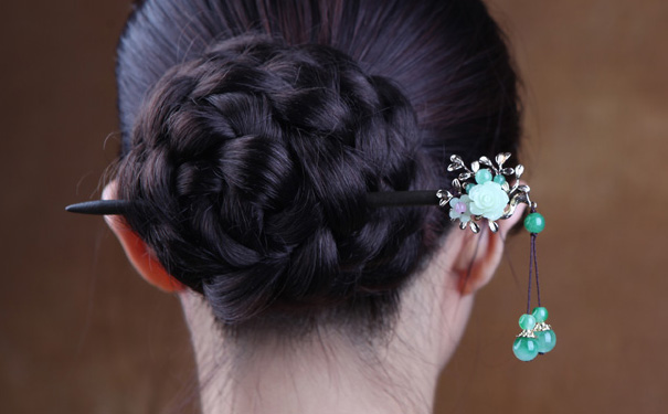 2019年女性日常可以佩戴古风发簪吗