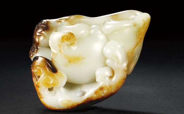 白色的玉是什么玉