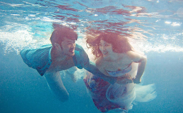 2019年新人水下拍摄婚纱照要多少钱