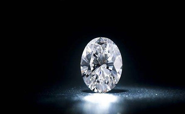 《钻石花式切工技术规范：椭圆形》