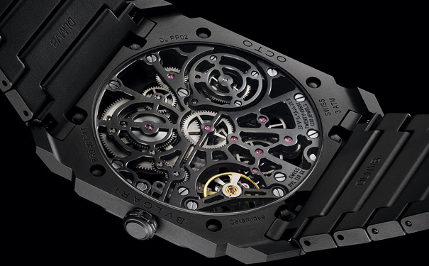 Octo Finissimo Skeleton Ceramic 镂空陶瓷腕表