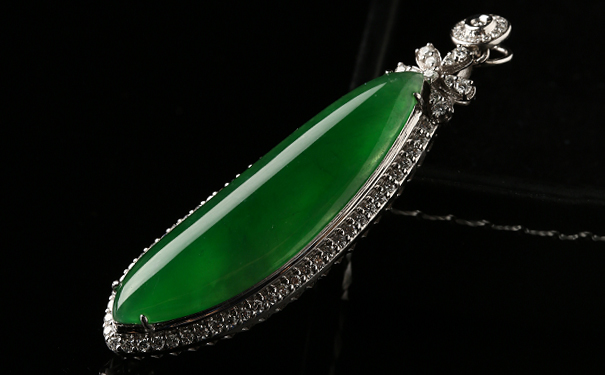 翡翠的透，还是色重要？