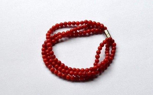 红珊瑚手链