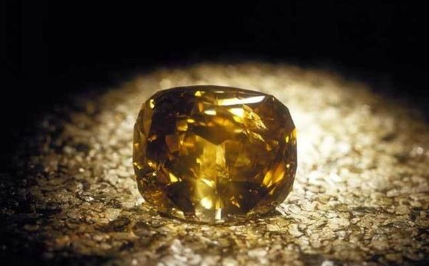 2019年买钻石，你选对钻石大小了吗