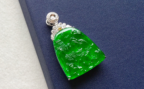 市场上的翡翠有人工合成的吗