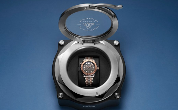 欧米茄海马系列300米潜水表钛钽限量版腕表正式上市