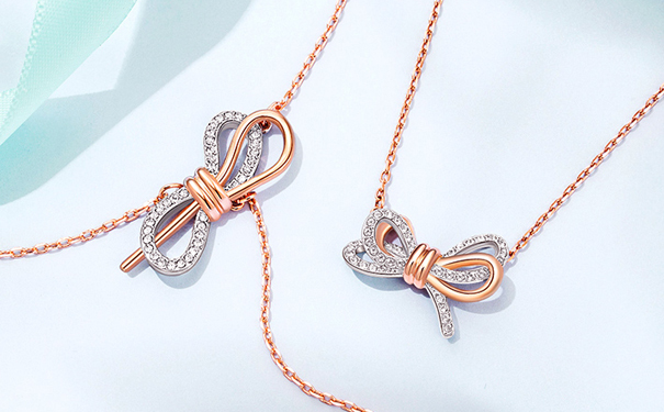 彩金项链吊坠什么样子的比较好看