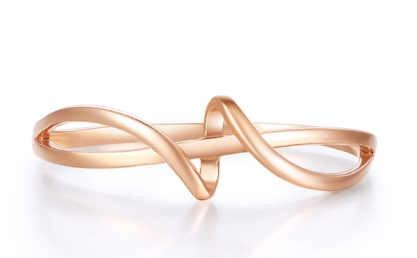 彩金戒指通常的价格