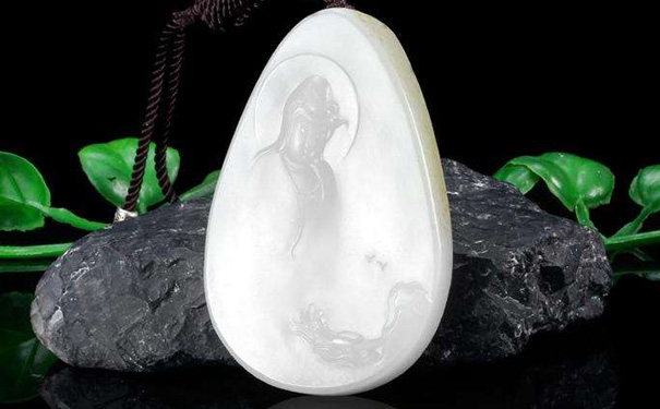 市面上常见的和田玉观音吊坠要多少钱