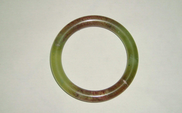 有没有玉石手镯是不可以佩戴的