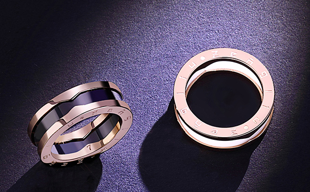 所有的彩金戒指都会变色？