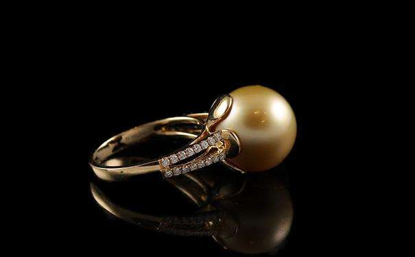 珍珠戒指