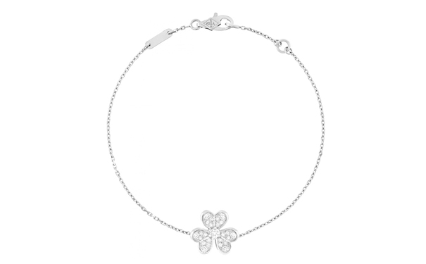 Frivole 白金手链，by Van Cleef & Arpels