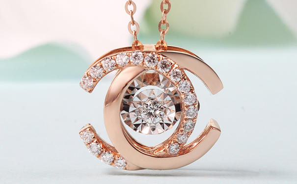 莫桑钻戴久了会致癌？