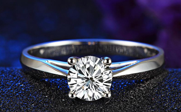 钻石回收的价格和原价相差多少