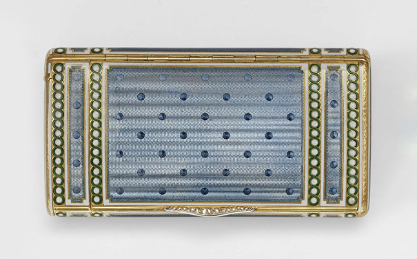 金质烟盒，by Cartier，约1907-1908年