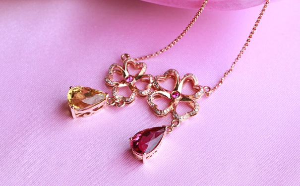 夏天佩戴碧玺项链好不好看，该如何挑选