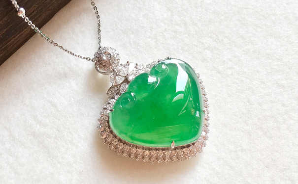 翡翠吊坠